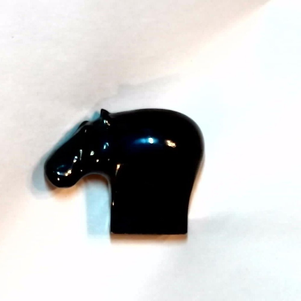 Hippo Paperweight - Picture 3 of 4